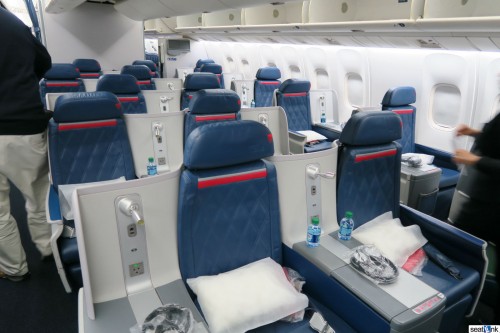 View of the Delta 767-300 Business Class cabin