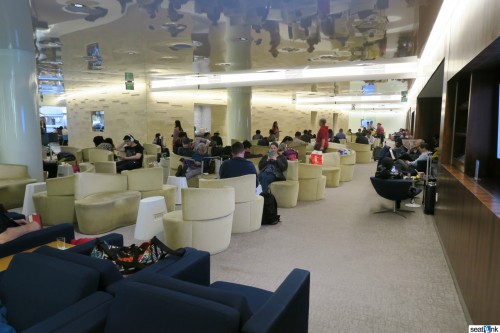 Korean Air Lounge LAX view of the main area