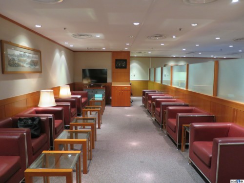 Korean-Air-First-Business-Class-Lounge-Hong-Kong-001
