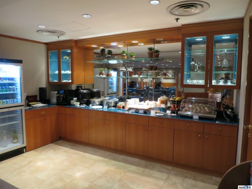 Korean-Air-First-Business-Class-Lounge-Hong-Kong-005