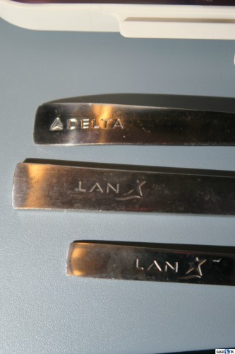 LAN-LATAM-767-300-Economy-10