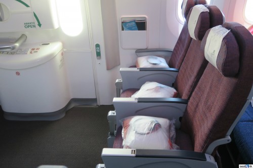 LAN-LATAM-787-800-Economy-04