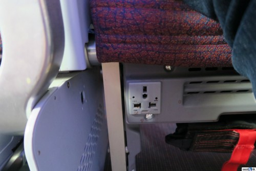 LAN-LATAM-787-800-Economy-11