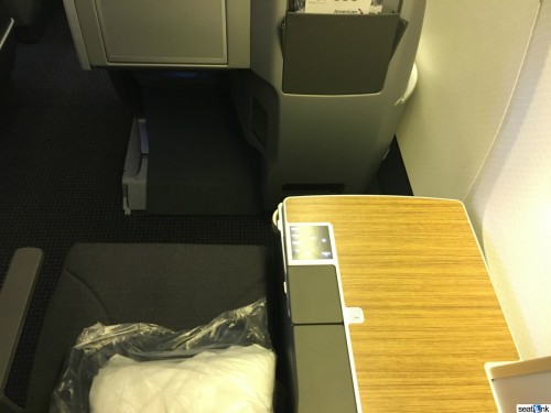 American-Airlines-767-300-Business-Class-020