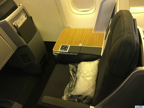 American-Airlines-767-300-Business-Class-022