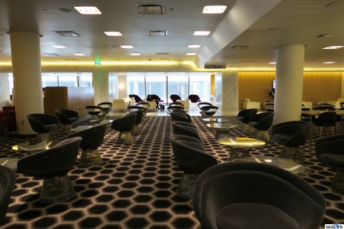 Qantas-Oneworld-First-Class-Lounge-Los-Angeles-08