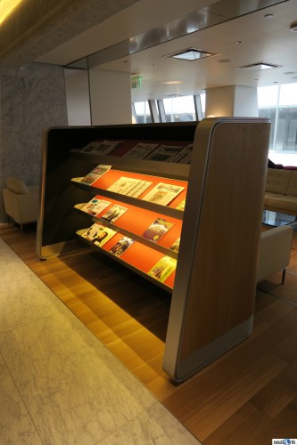 Qantas-Oneworld-First-Class-Lounge-Los-Angeles-10