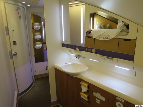 Thai-Airways-A380-First-Class-HKG-BKK-16