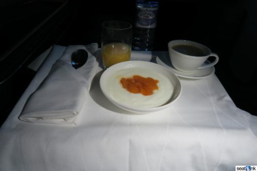 Pre-arrival yoghurt meal