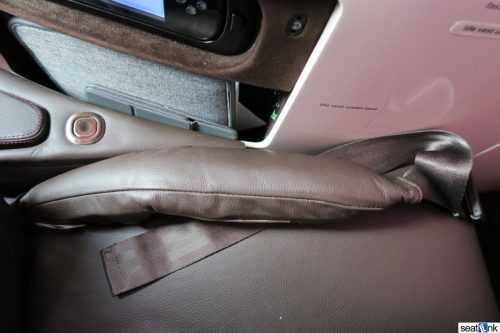 The airbag seatblet
