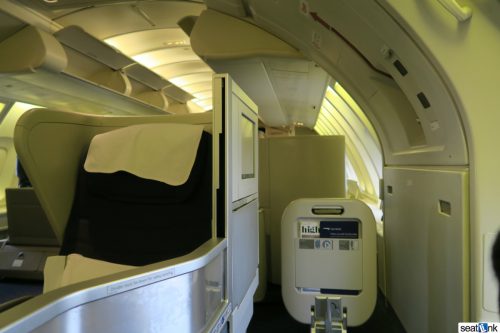 British Airways Business Class Review 747-400 Upper Deck 07
