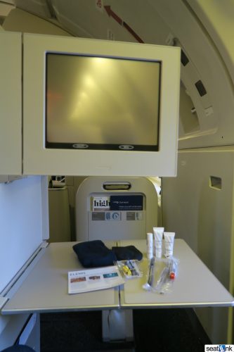 British Airways Business Class Review 747-400 Upper Deck 14