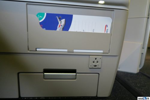 British Airways Business Class Review 747-400 Upper Deck 18