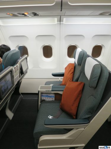 Cathay Dragon Business Class Review A321 08