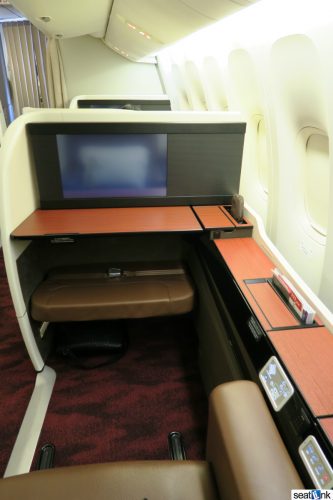 Japan Airlines First Class Review 777-300ER 05
