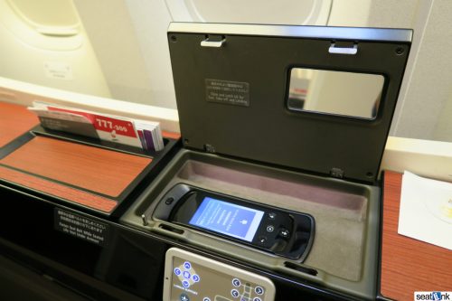 Japan Airlines First Class Review 777-300ER 17