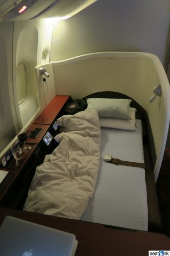 Japan Airlines First Class Review 777-300ER 25