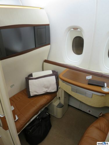 Singapore First Class Suites Review A380 06