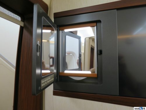 Singapore First Class Suites Review A380 21