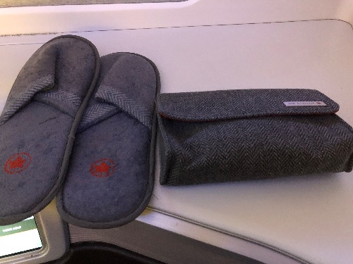 Slippers and amenity kit