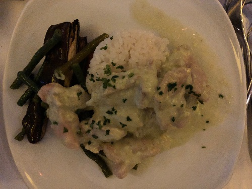 Main course with rice and green beans
