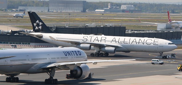 Lufthansa Airbus A340 300 V1 aircraft