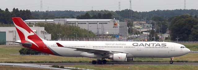 Qantas Airbus A330 300 aircraft