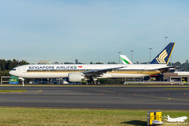 Singapore Airlines Boeing 777 200 200er V2 aircraft