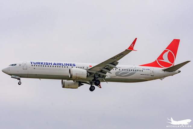 Turkish Airlines Boeing 737 900 aircraft