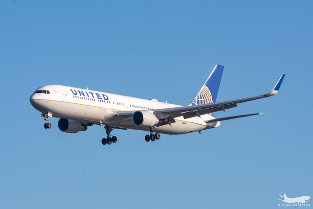 United Airlines Boeing 767 300 Three Class aircraft