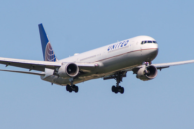 United Airlines Boeing 767 400 aircraft
