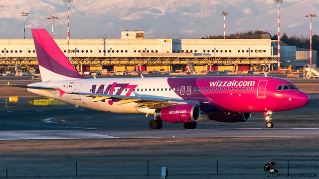 Wizz Air Airbus A320 V1 aircraft