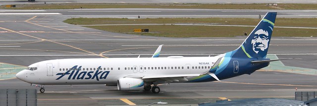 Alaska Airlines Boeing 737-800 (738) aircraft