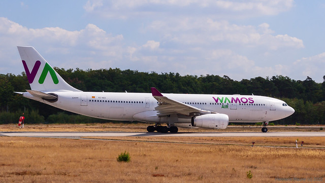 Wamos Air aircraft