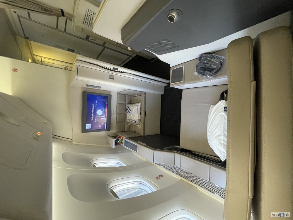 Seat 1A